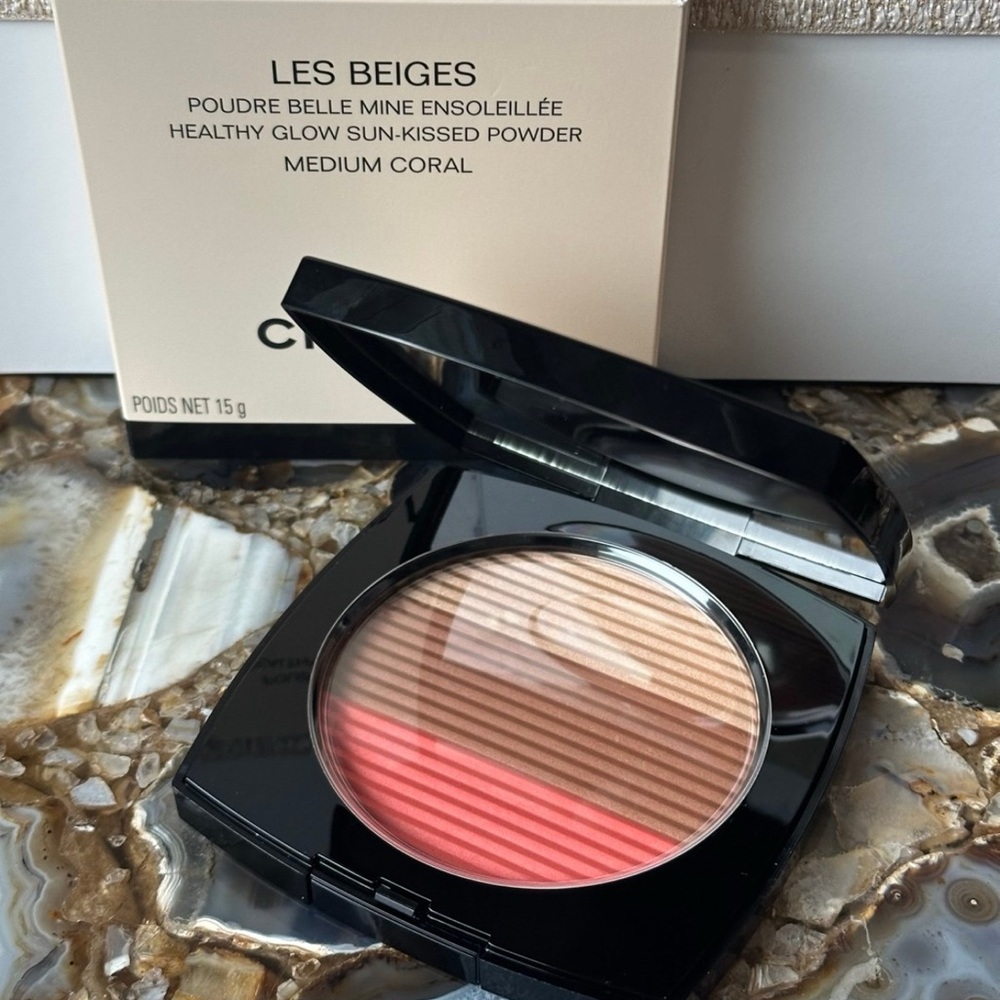 CHANEL LES BEIGES Healthy Glow Sun-Kissed Oversized Powder -MEDIUM CORAL.